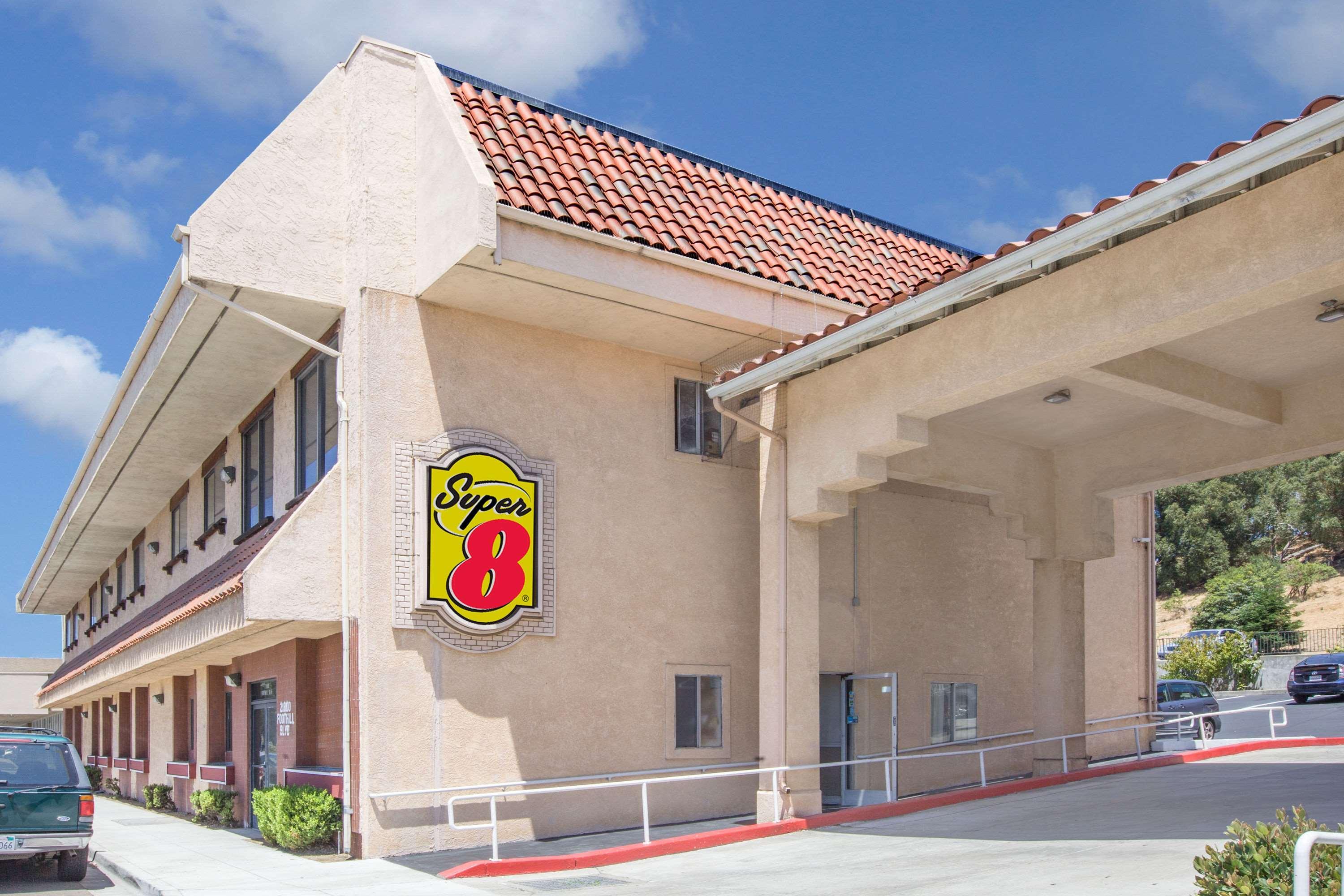 Super 8 By Wyndham Hayward Downtown Motel Castro Valley Exterior photo