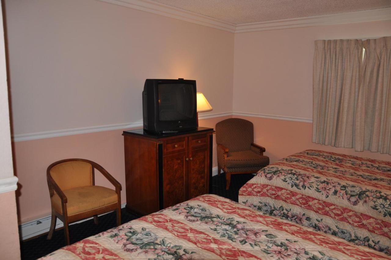 Super 8 By Wyndham Hayward Downtown Motel Castro Valley Room photo